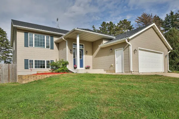 6831 247 HWY NE, Elgin, MN 55932