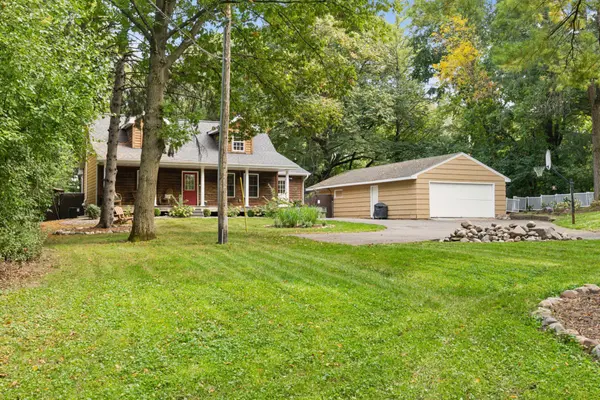 312 Pineview LN N, Plymouth, MN 55441