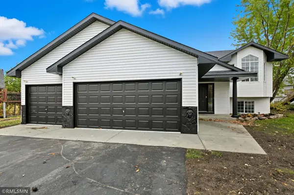 2302 Maple LN, Buffalo, MN 55313