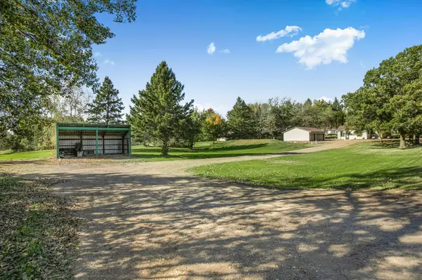10121 115th AVE, Milaca, MN 56353