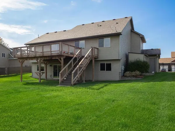 22507 Zion Pkwy NW, Oak Grove, MN 55005