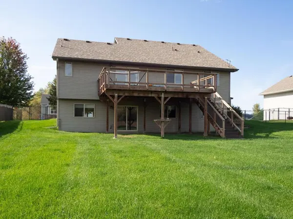 22507 Zion Pkwy NW, Oak Grove, MN 55005