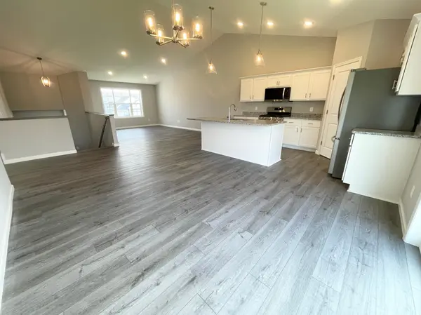 19953 English AVE N, Forest Lake, MN 55025