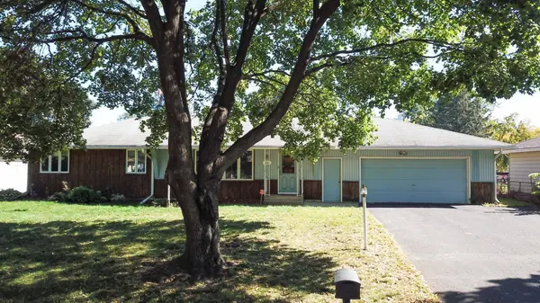 8633 Grospoint AVE S, Cottage Grove, MN 55016