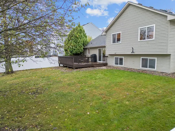 305 Groff ST, Carver, MN 55315