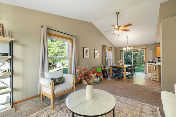1249 Emily CIR, River Falls, WI 54022