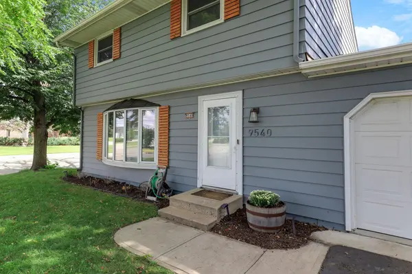 9540 Penn CIR, Bloomington, MN 55431