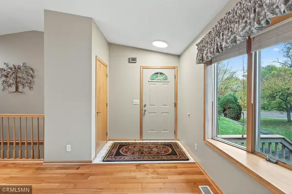 833 Autumn WAY, Stillwater, MN 55082