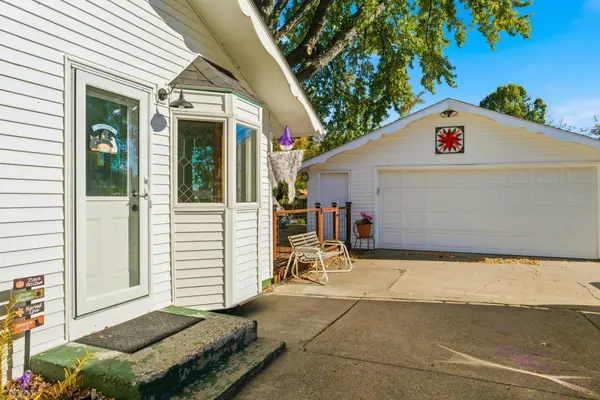 8889 Granada AVE S, Cottage Grove, MN 55016