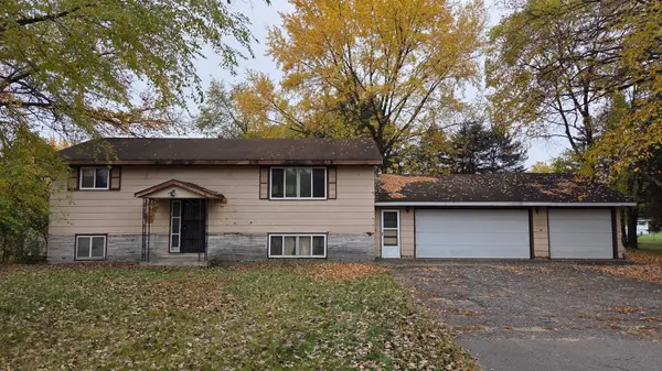 2844 135th LN NW,  Andover,  MN 55304