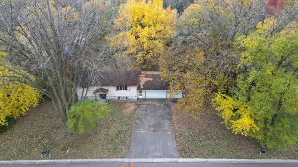 2844 135th LN NW, Andover, MN 55304