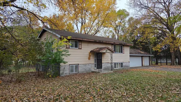 2844 135th LN NW, Andover, MN 55304