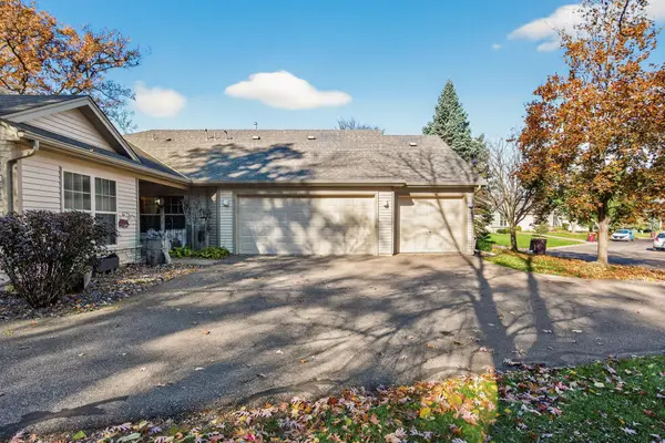 27724 Woodland DR, Chisago City, MN 55013