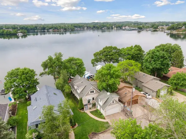 5125 Greenwood CIR,  Greenwood,  MN 55331