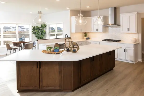 16660 S Manor RD, Eden Prairie, MN 55343