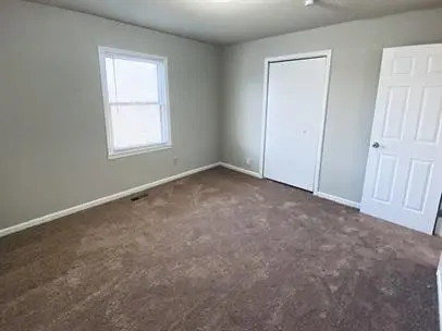 1515 Rogers Cir, Manchester, TN 37355