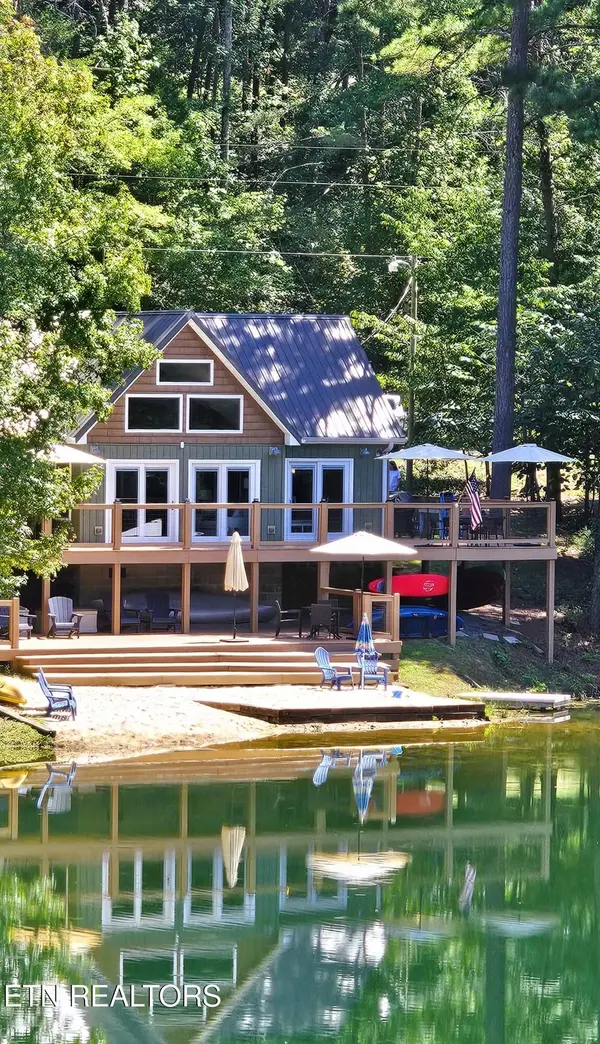 661 Laurel Lake Circle, Madisonville, TN 37354