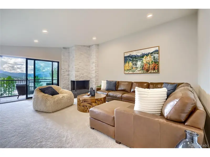 160 E La Bonte #303, Dillon, CO 80435