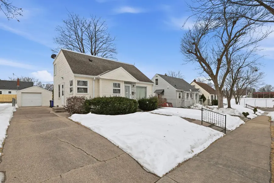 1610 Fremont AVE, Saint Paul, MN 55106
