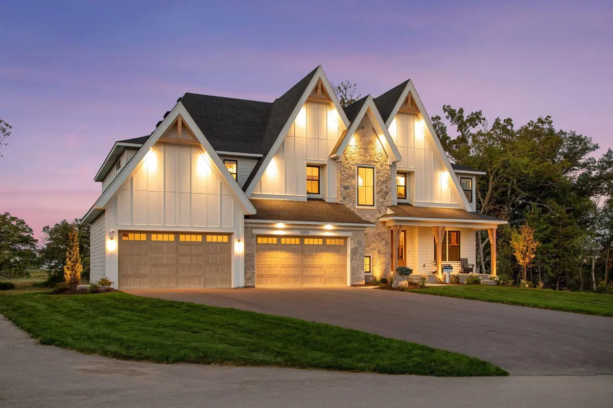 10373 Mallard DR, Victoria, MN 55318