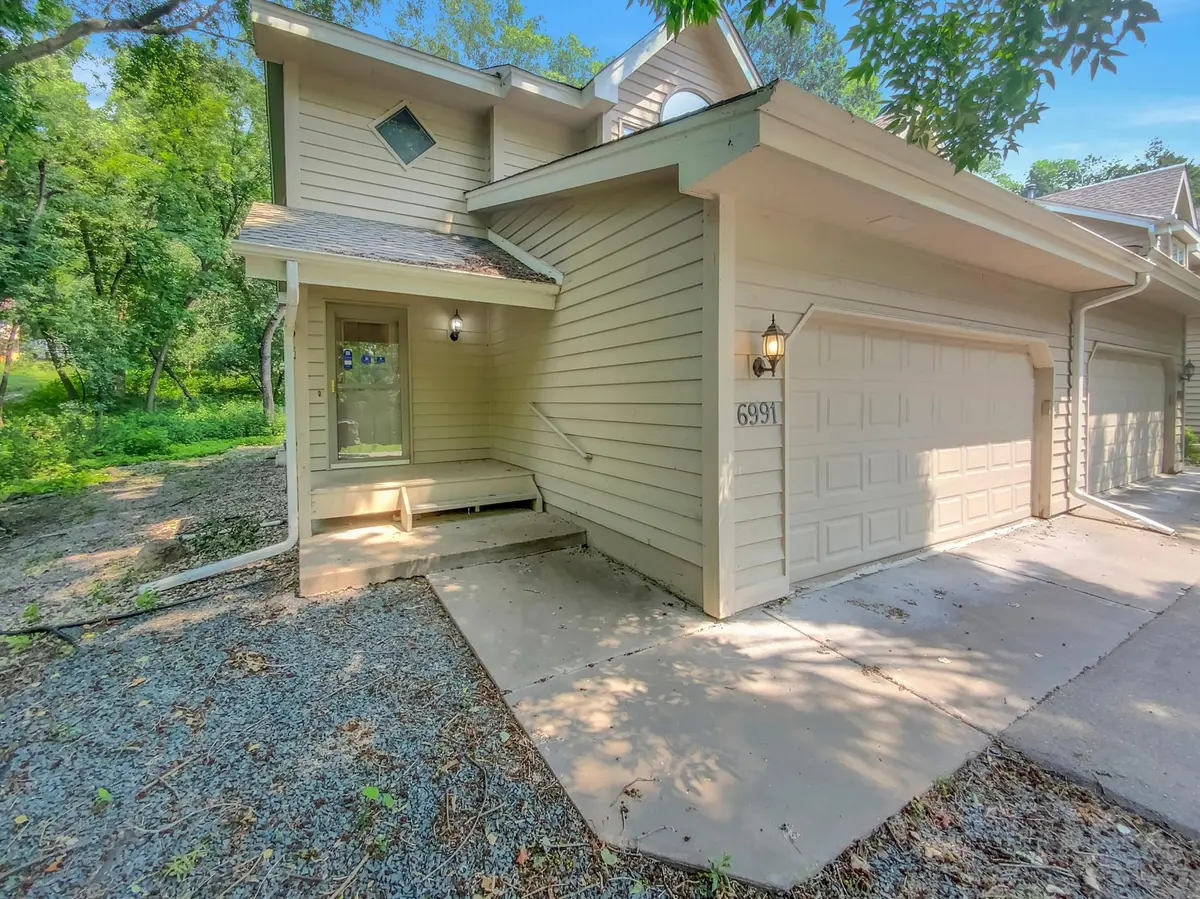 6991 Edenvale BLVD, Eden Prairie, MN 55346