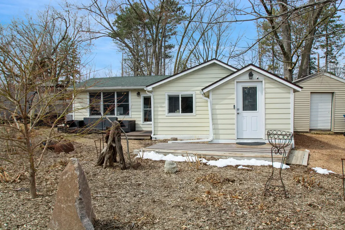 25565 Smithtown RD, Excelsior, MN 55331