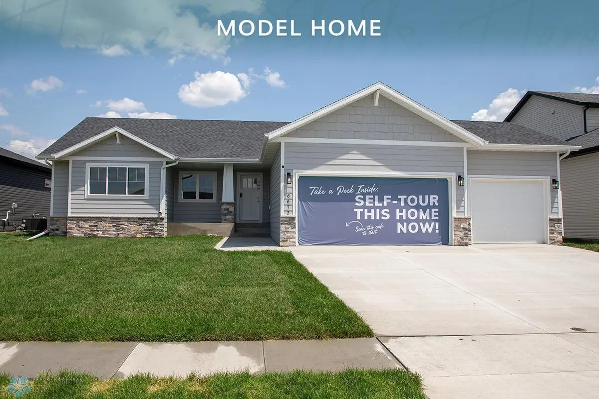 6672 14th ST S, Fargo, ND 58104