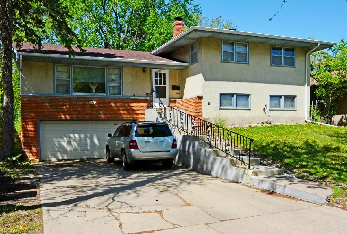 1639 Clarence ST, Saint Paul, MN 55106