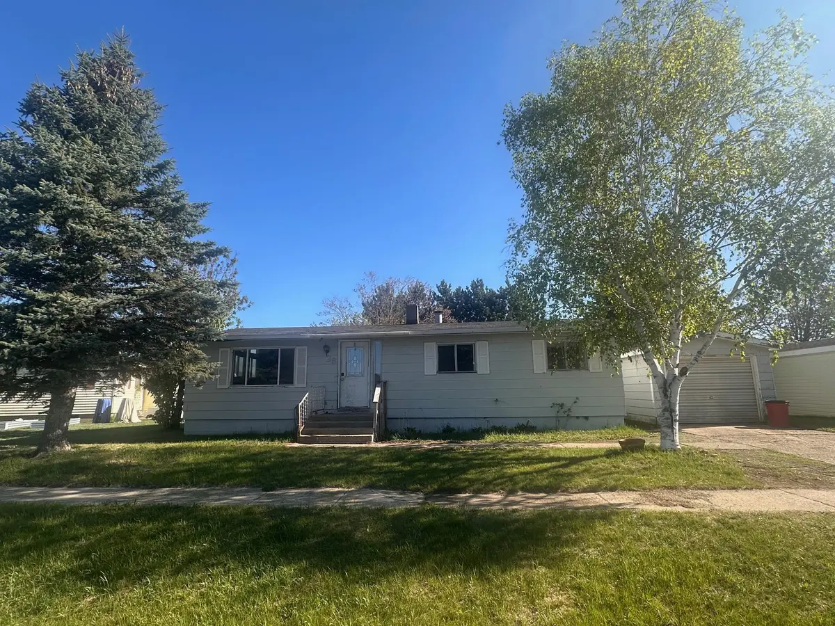 28 Cypress BLVD, Babbitt, MN 55706