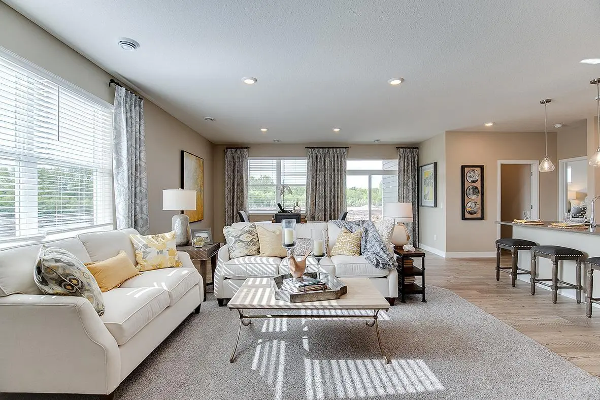 1645 Oak Creek PASS, Chaska, MN 55318