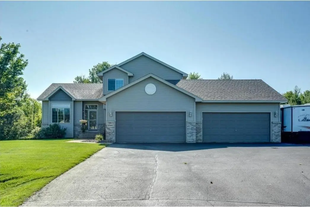 22541 Monroe ST NE, Cedar, MN 55011