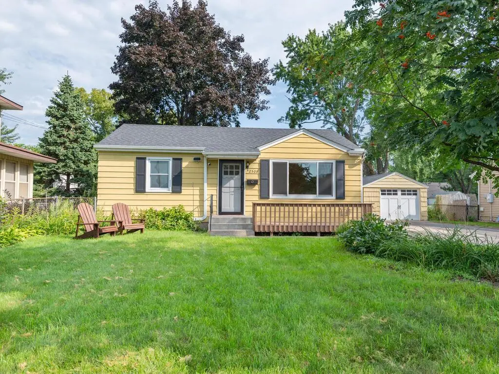 2508 W 70 1/2 ST, Richfield, MN 55423
