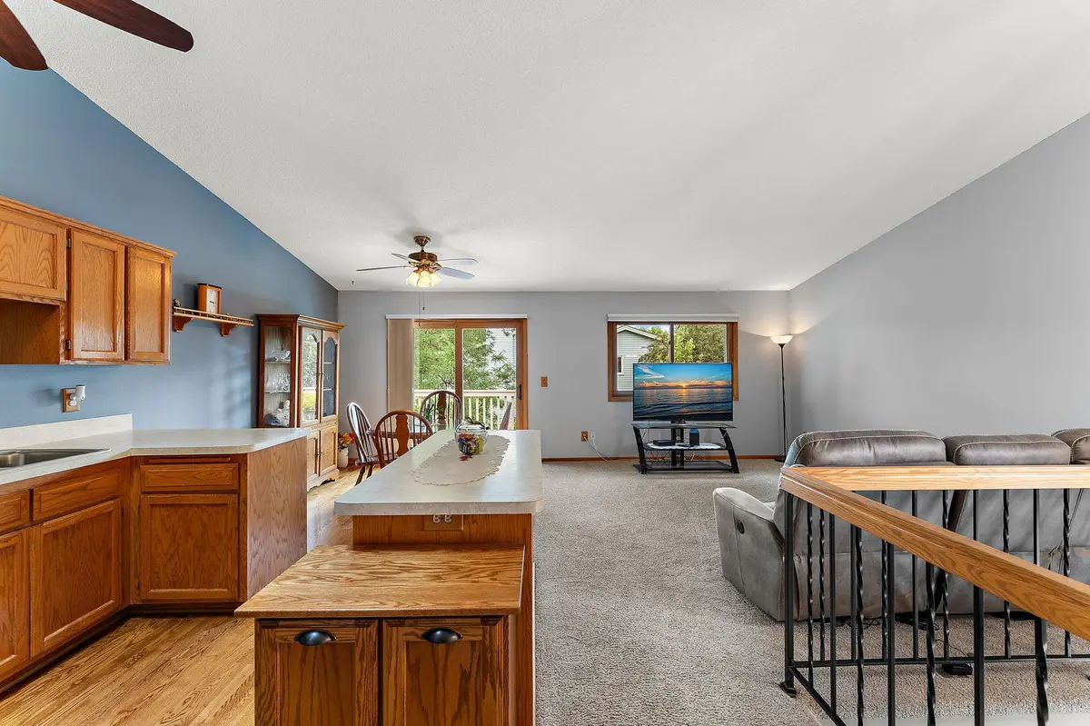 3487 York DR, Woodbury, MN 55125