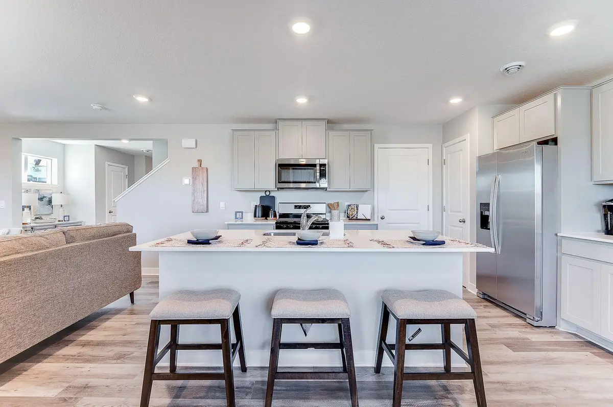 2121 Clearwater TER, Shakopee, MN 55379