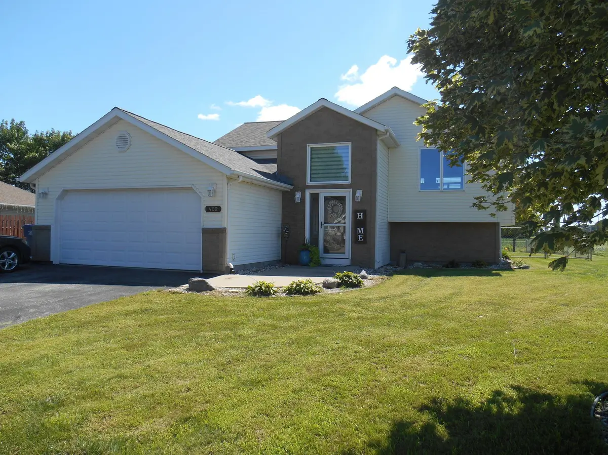 402 Circle LN, Arlington, MN 55307