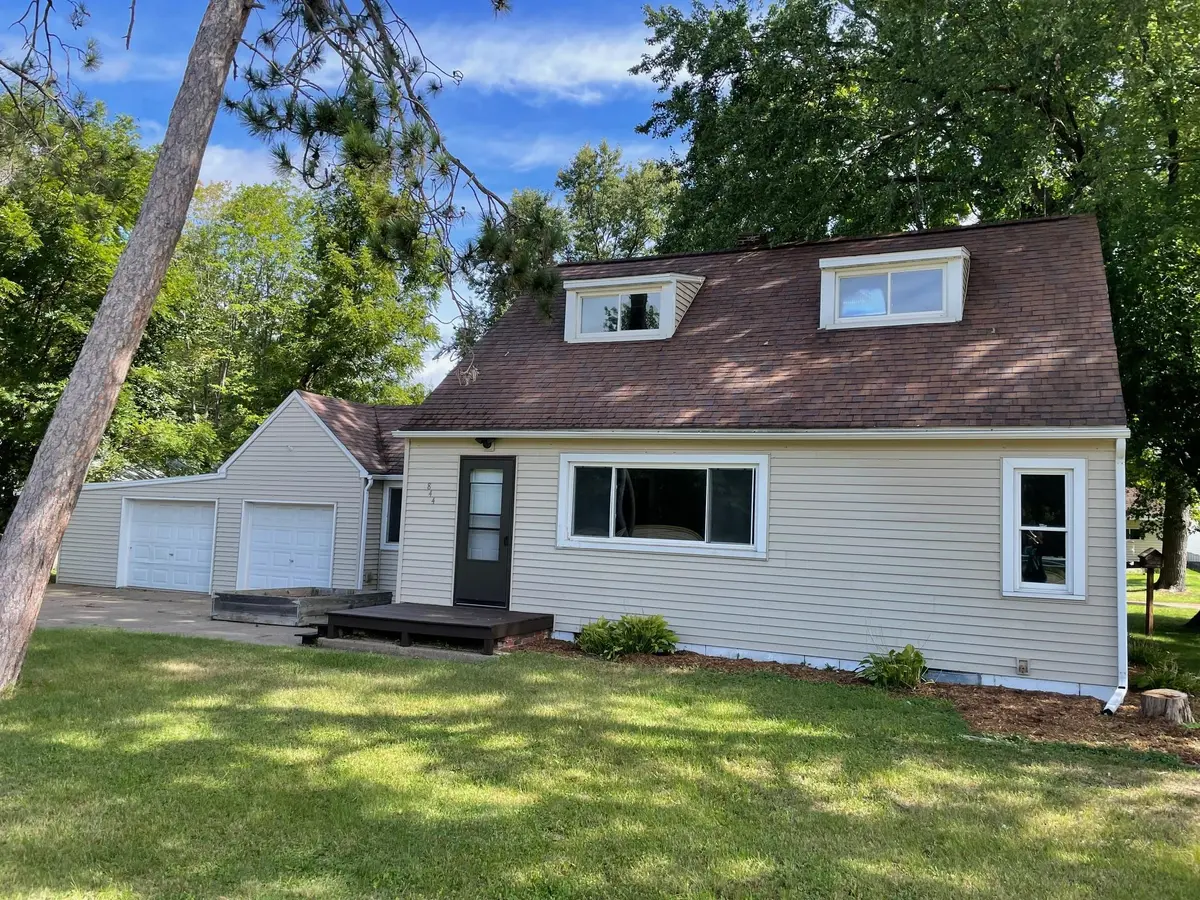 844 N Broadway ST, Menomonie, WI 54751