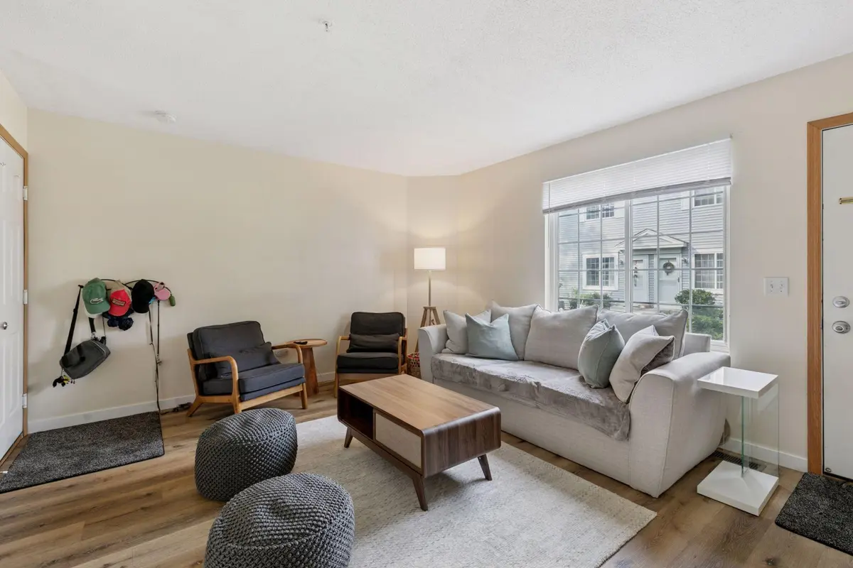 13171 Murdock TER, Eden Prairie, MN 55347