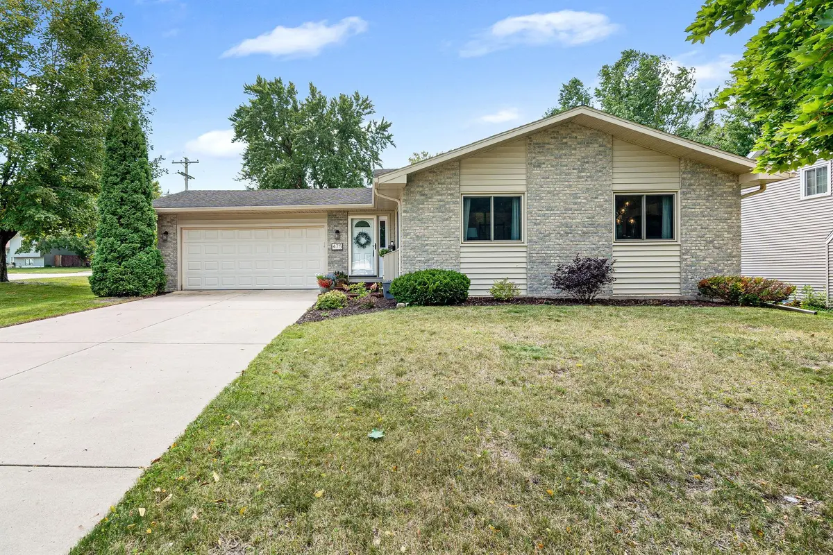 475 Willow Creek DR, Owatonna, MN 55060