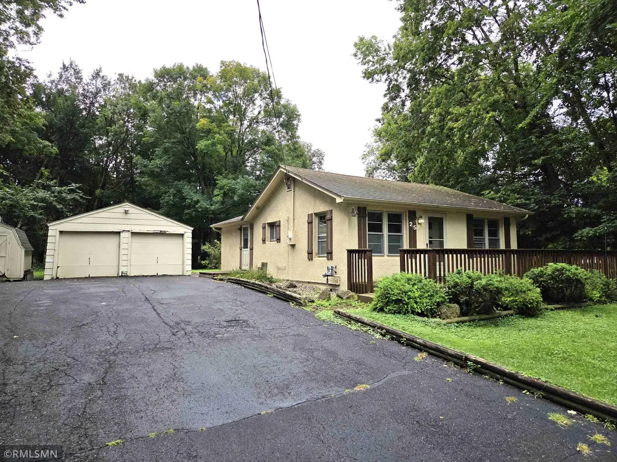 25 Woodlawn AVE, Excelsior, MN 55331