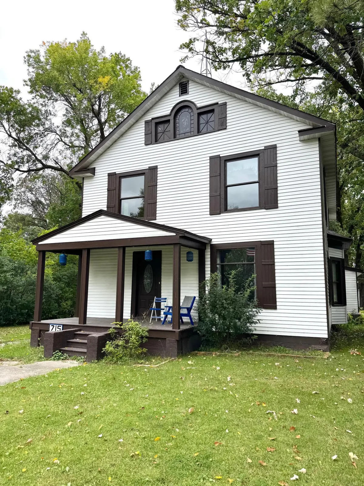 715 Lake ST NE, Warroad, MN 56763