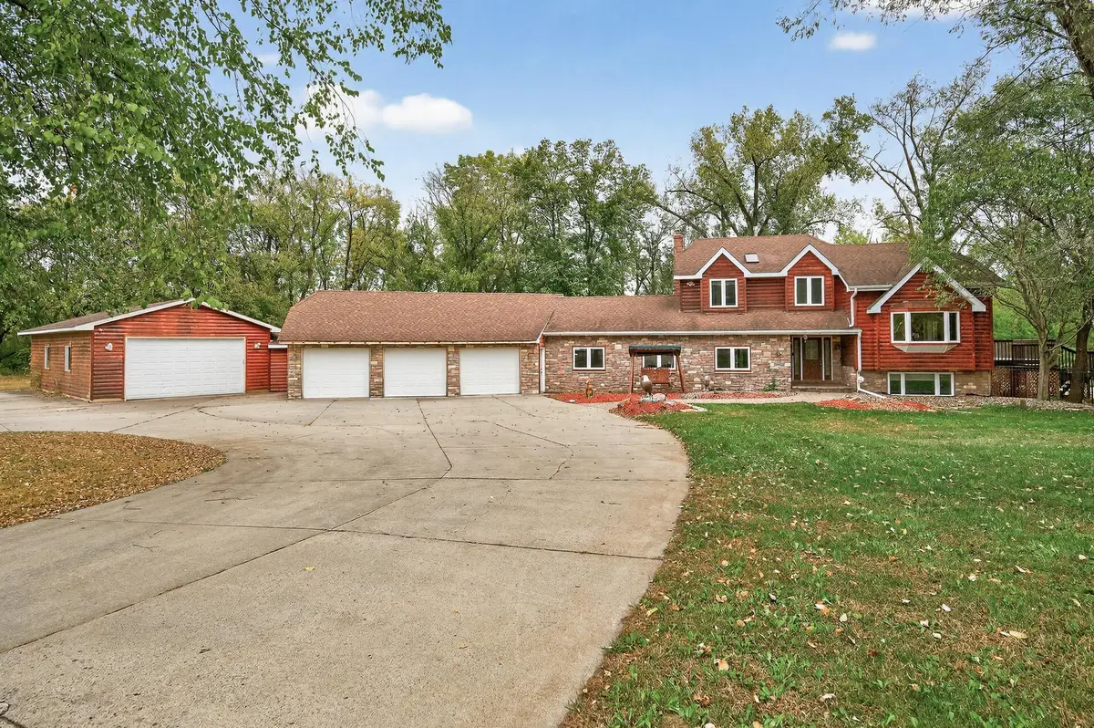 10500 Kadler AVE NE, Monticello, MN 55362