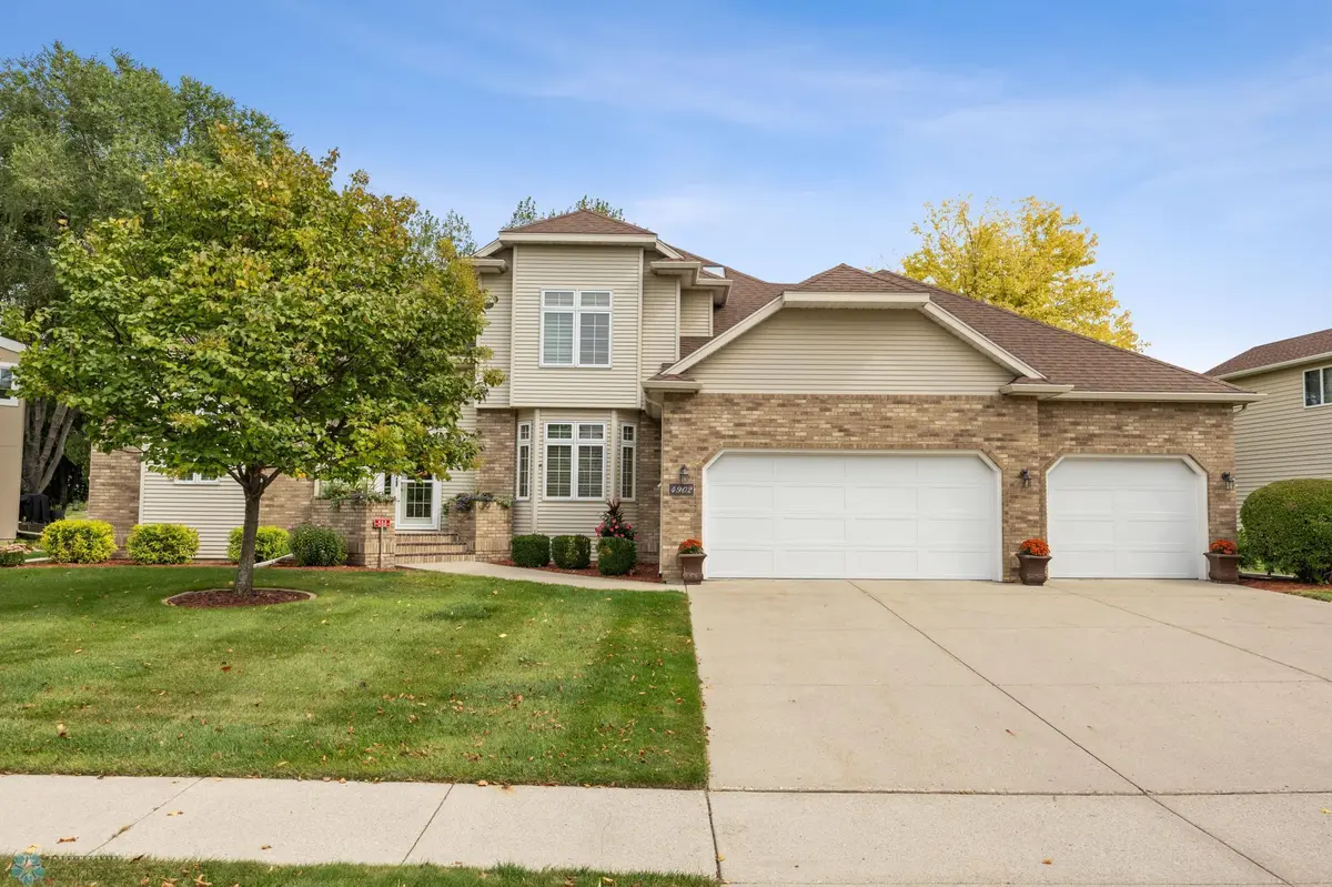 4902 Rose Creek Pkwy S, Fargo, ND 58104