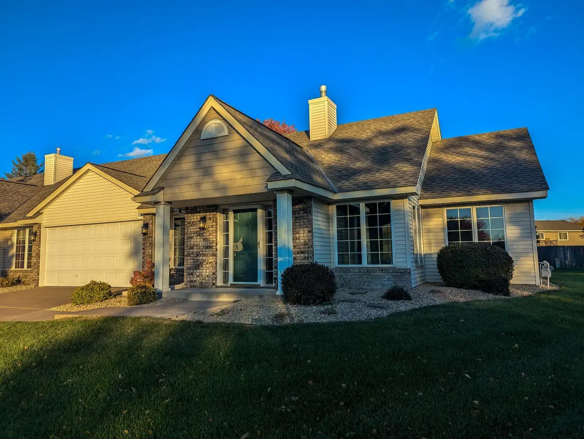 3227 Northdale LN NW, Coon Rapids, MN 55448