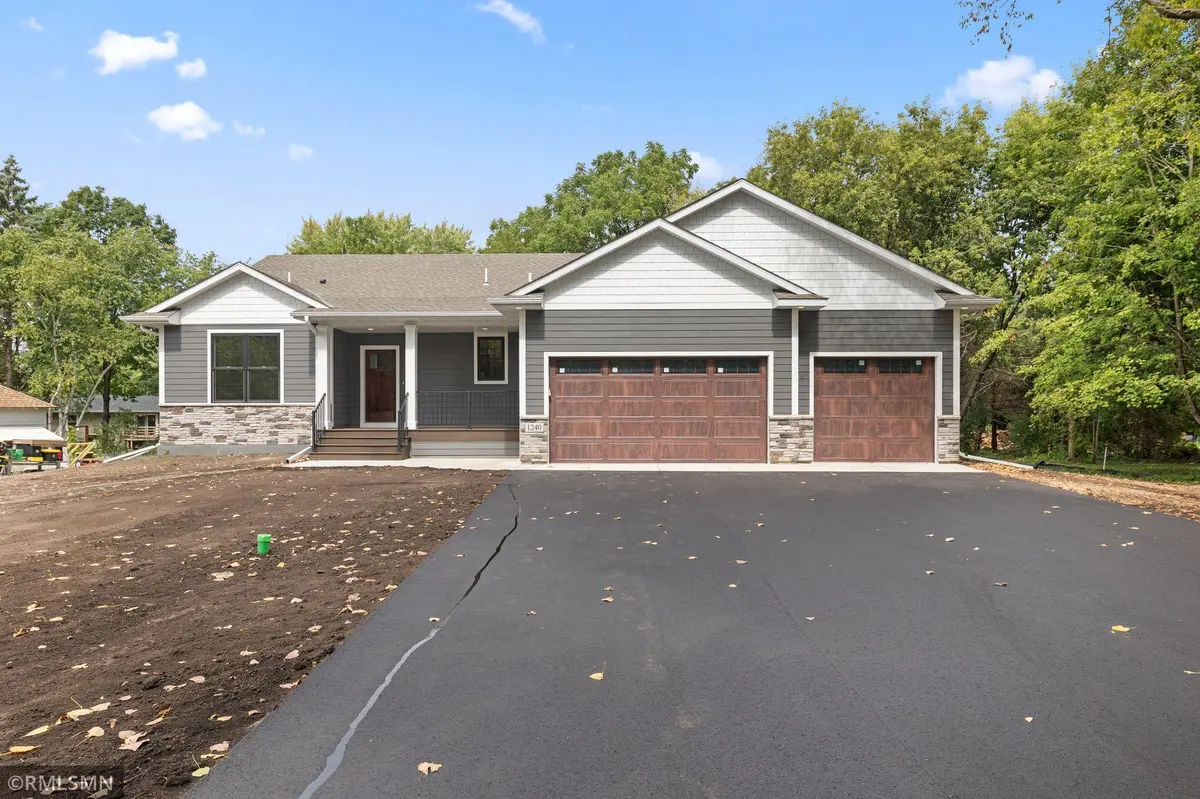1240 78th ST, Victoria, MN 55386