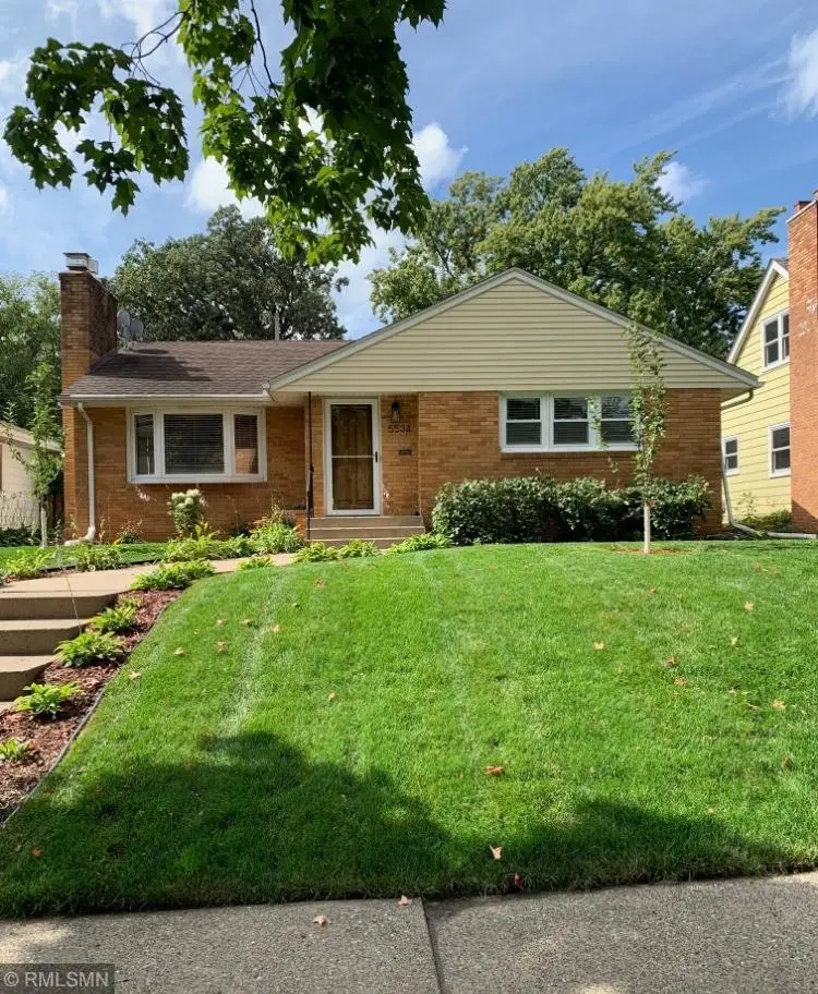 5534 Washburn AVE S, Minneapolis, MN 55410