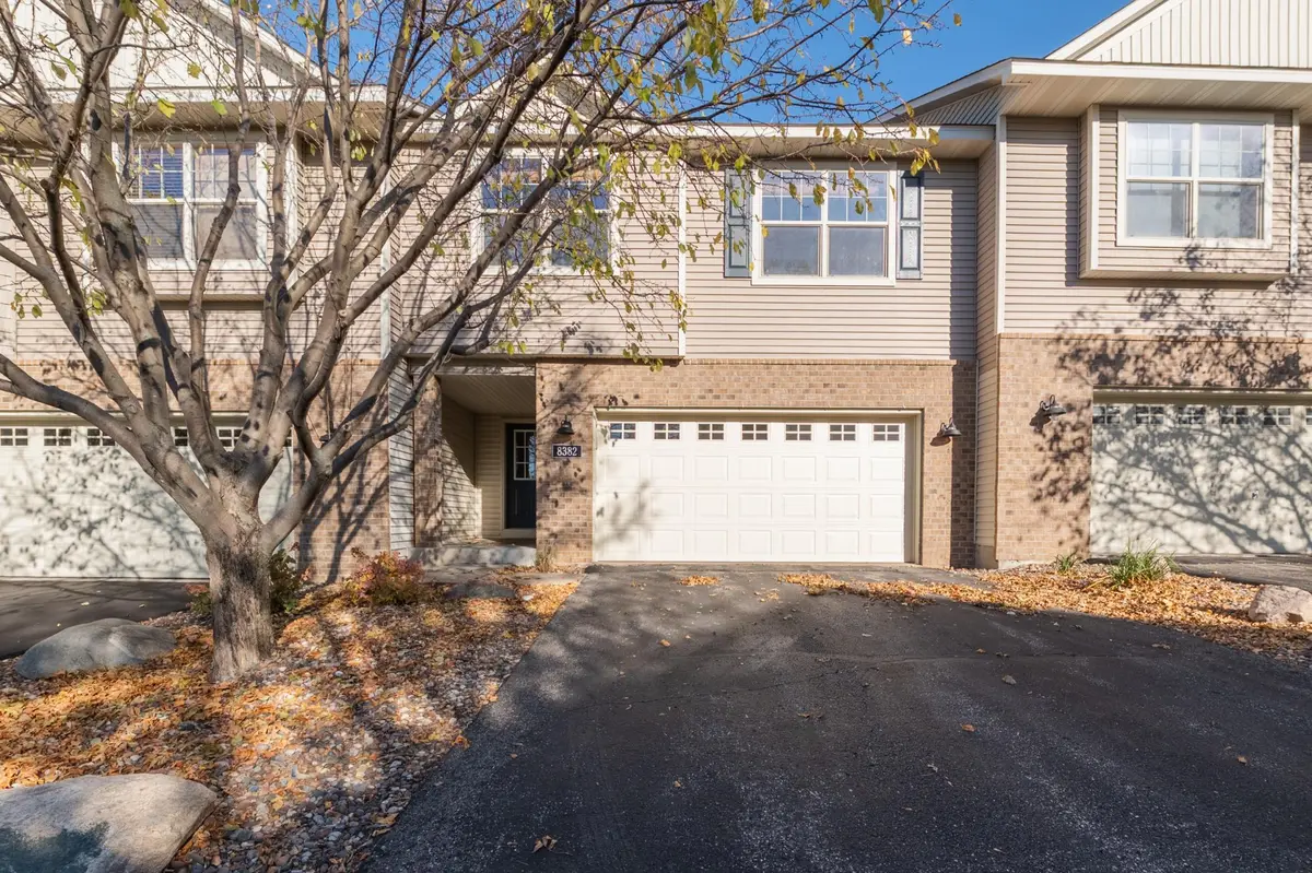 8382 Cedarview CIR, Savage, MN 55378