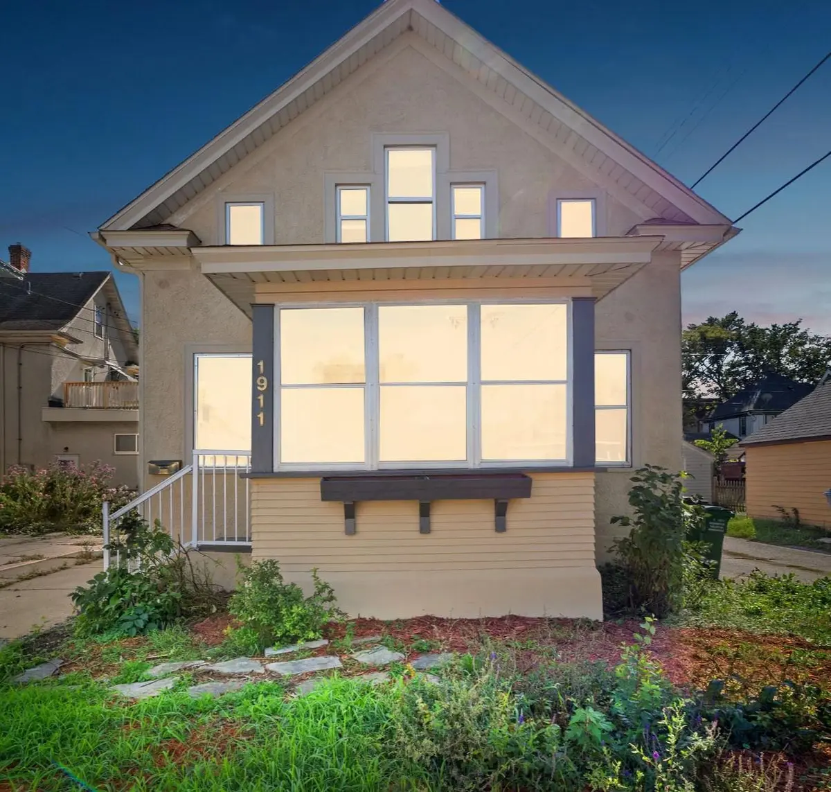 1911 E 35th ST, Minneapolis, MN 55407