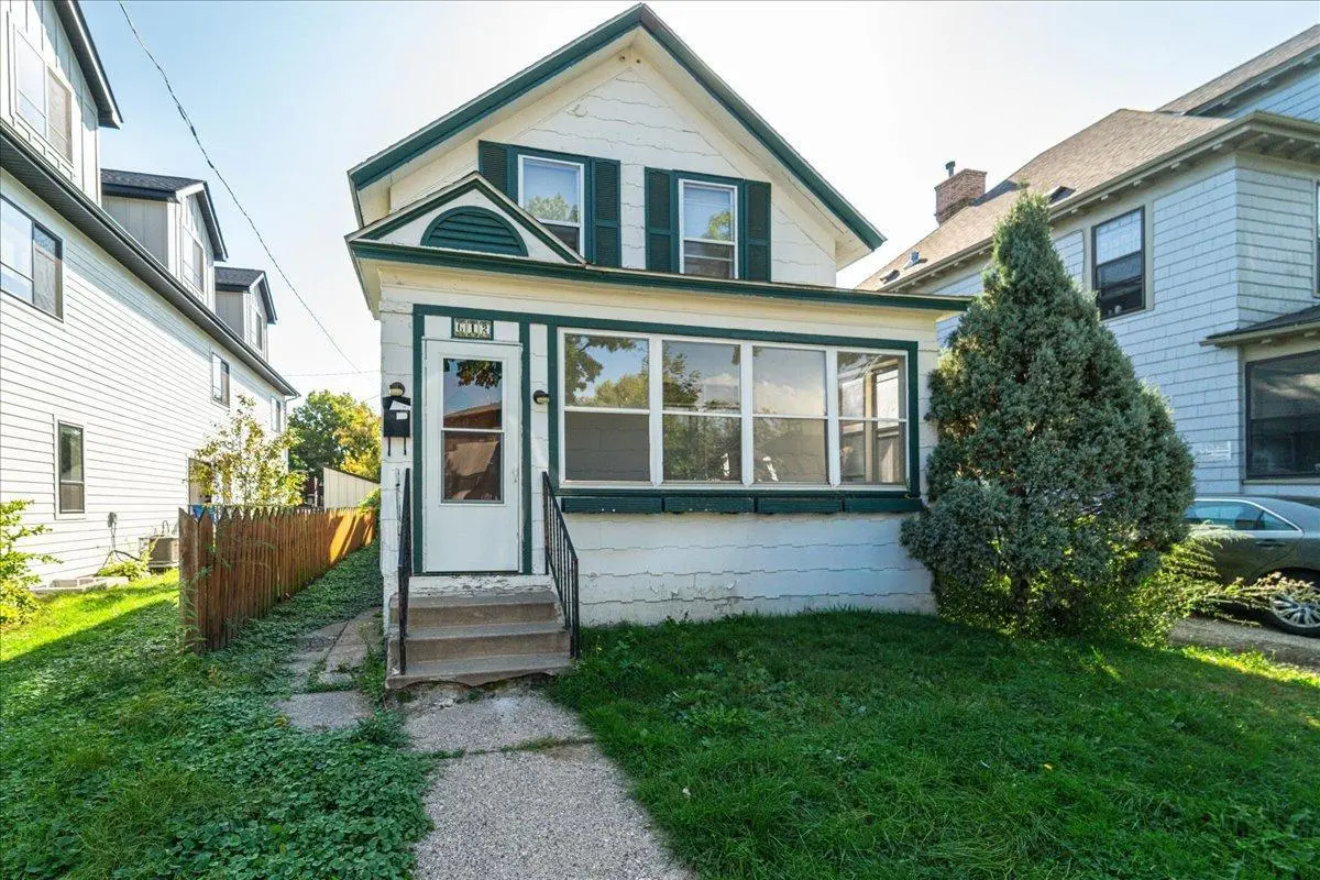 612 11th AVE SE, Minneapolis, MN 55414