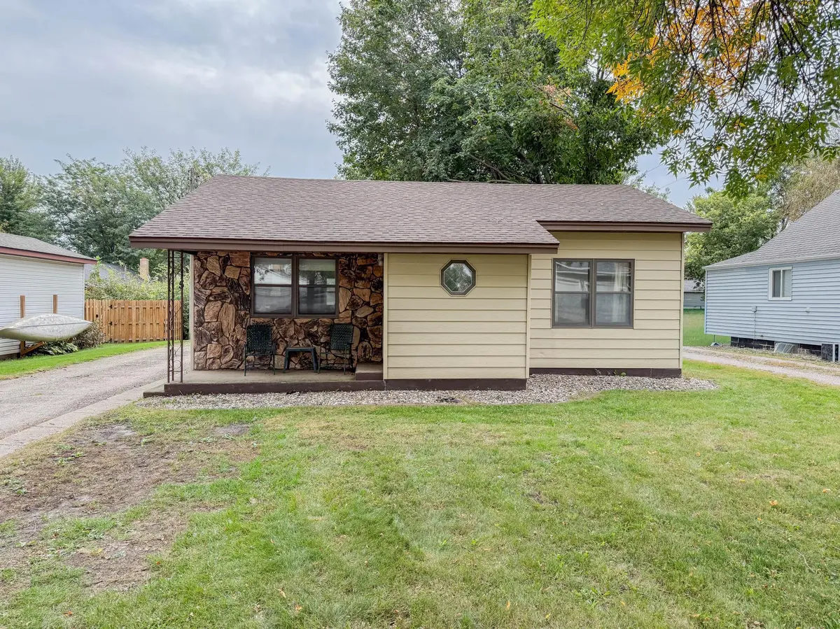 15 4th AVE SW, Clara City, MN 56222