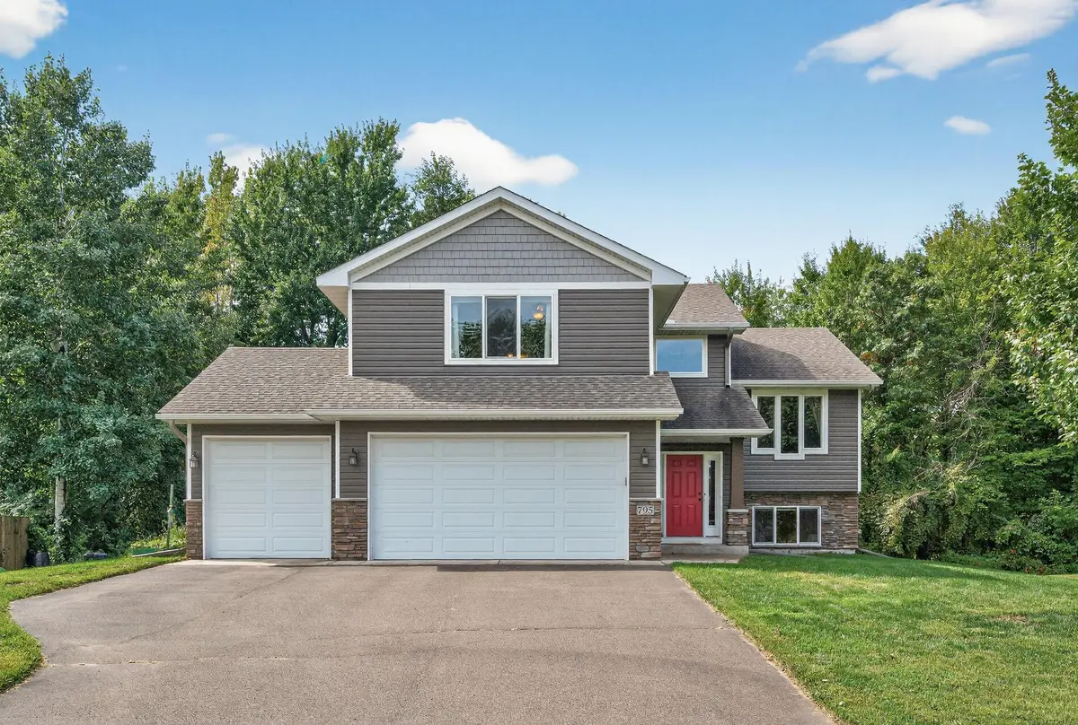 795 Elins Lake RD SE, Cambridge, MN 55008
